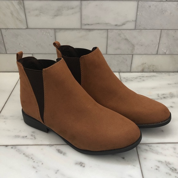 NWOT Faux Suede Chestnut Chelsea Ankle Boots - Picture 7 of 7